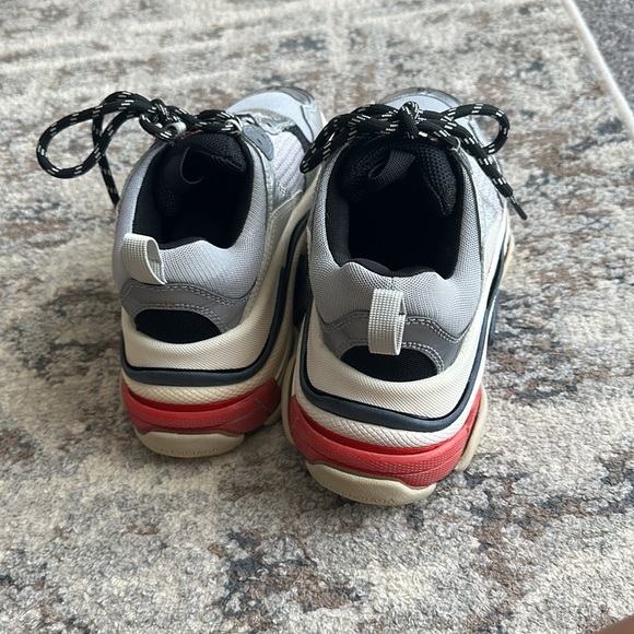 Balenciaga shoes size 38. Great condition only worn twice. - Picture 6 of 6